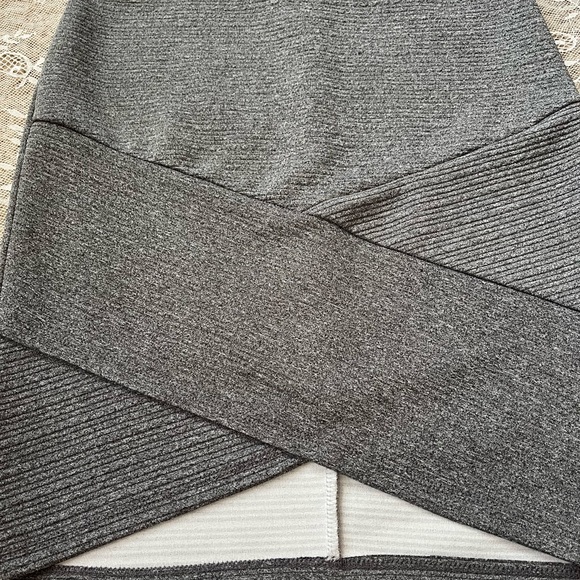 Gray Mini Pencil Skirt - Picture 5 of 5
